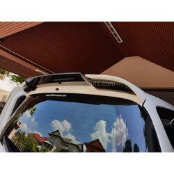 Spoiler แบบ Modelista สำหรับ Toyota Sienta