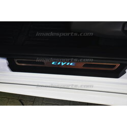 กาบบันได Civic สปอร์ตพร้อมแถบเรืองแสง