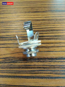 Famale Jack MONO แจ็คตัวเมียโมโน