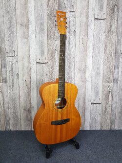 Kazuki โปร่ง 40นิ้ว Mars Series รุ่น OM1 AKZ-OM1