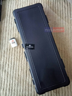 ฮาร์ดเคสกีตาร์ไฟฟ้า CROSSROCK CRA860EBK Electric Guitar Care with TSA