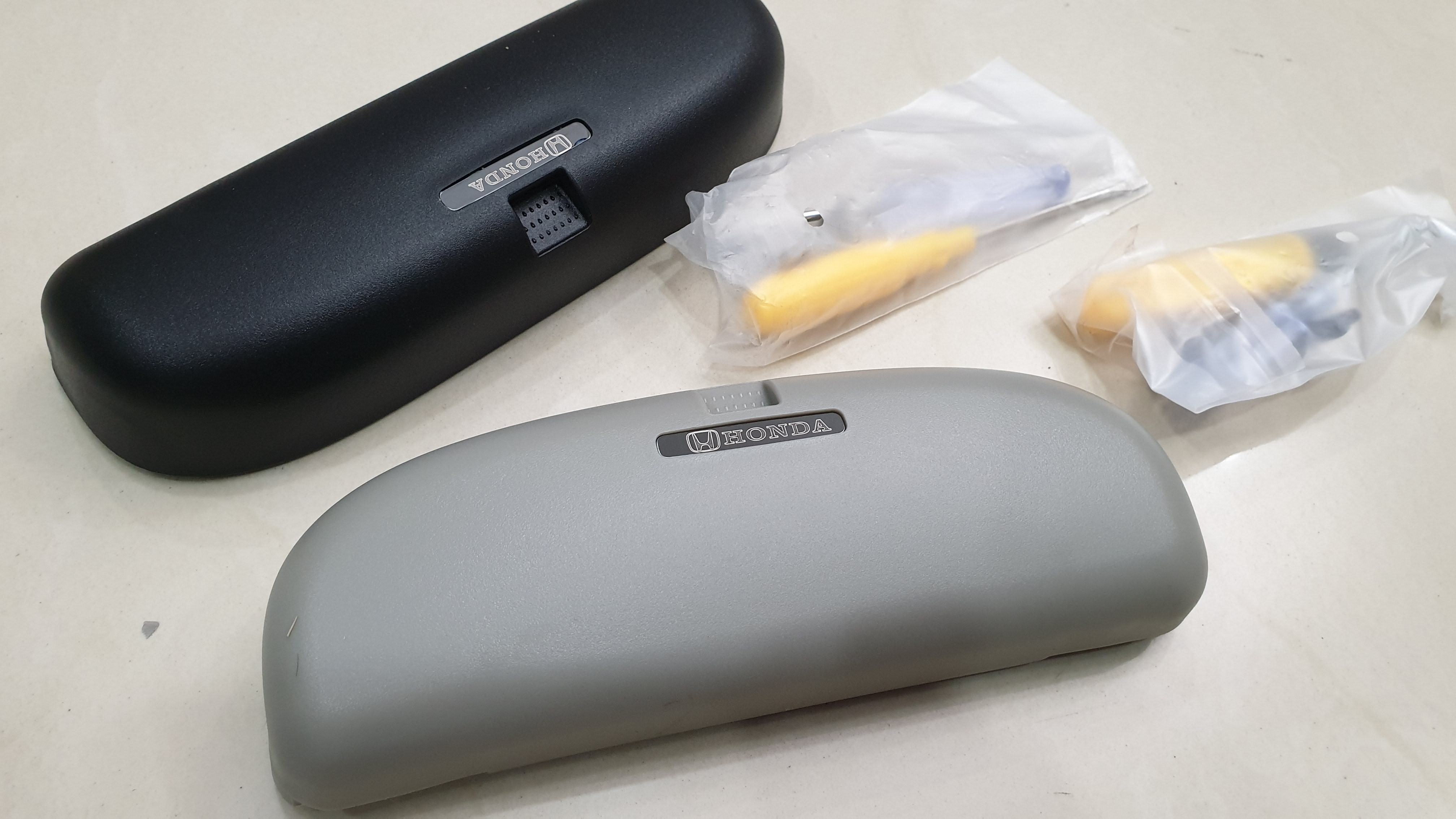 กล่องใส่แว่นตา CRV G5 Sport (Build IN)