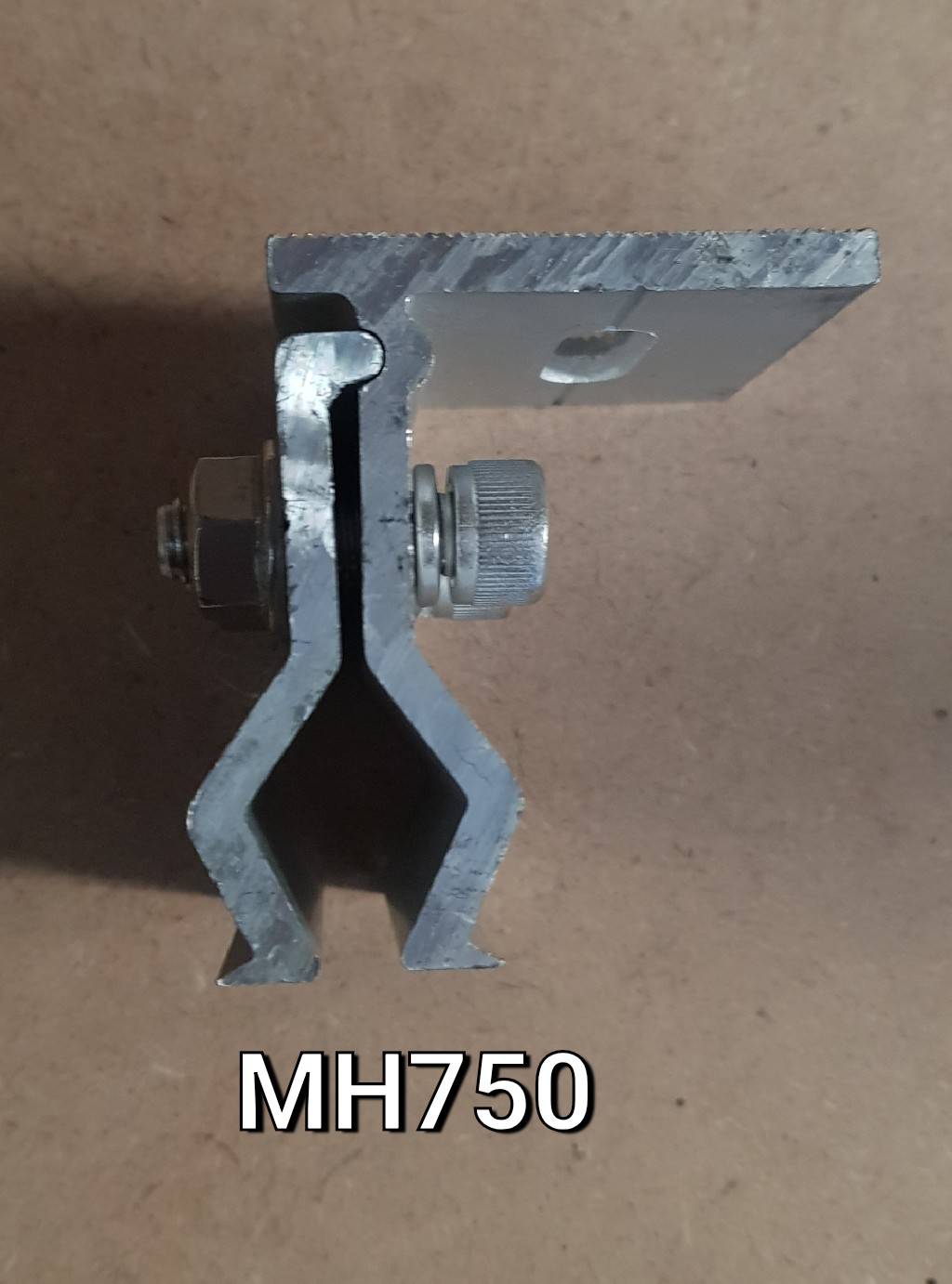 ตัวยึดหลังคาเมทัลชีท Clip Lock MH750 ชิ้น 2022-08-29 16:59:58 2024-07-27 09:37:51