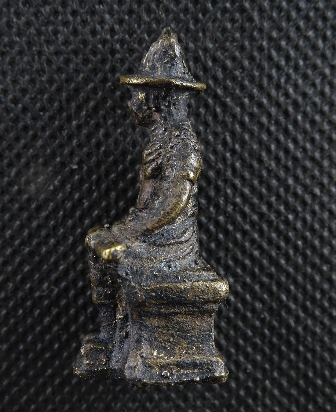 รูปหล่อเหมือนพระเจ้าตากสิน