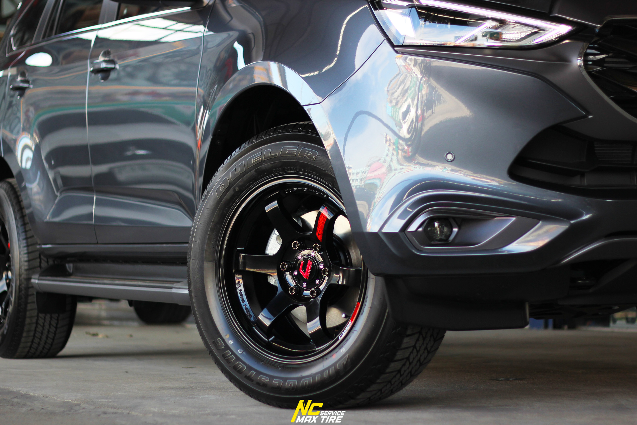 Isuzu Mu-x / ล้อแม็กขอบ18 / Cosmis / RG06S / ล้อแม็กสีดำเงา / 18x9.0 6H139.7 ET15