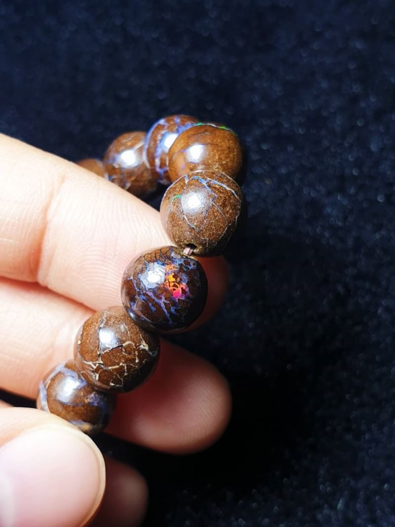 โอปอลโบลเดอร์ (Boulder Opal) นำเข้าจาก ออสเตรเลีย