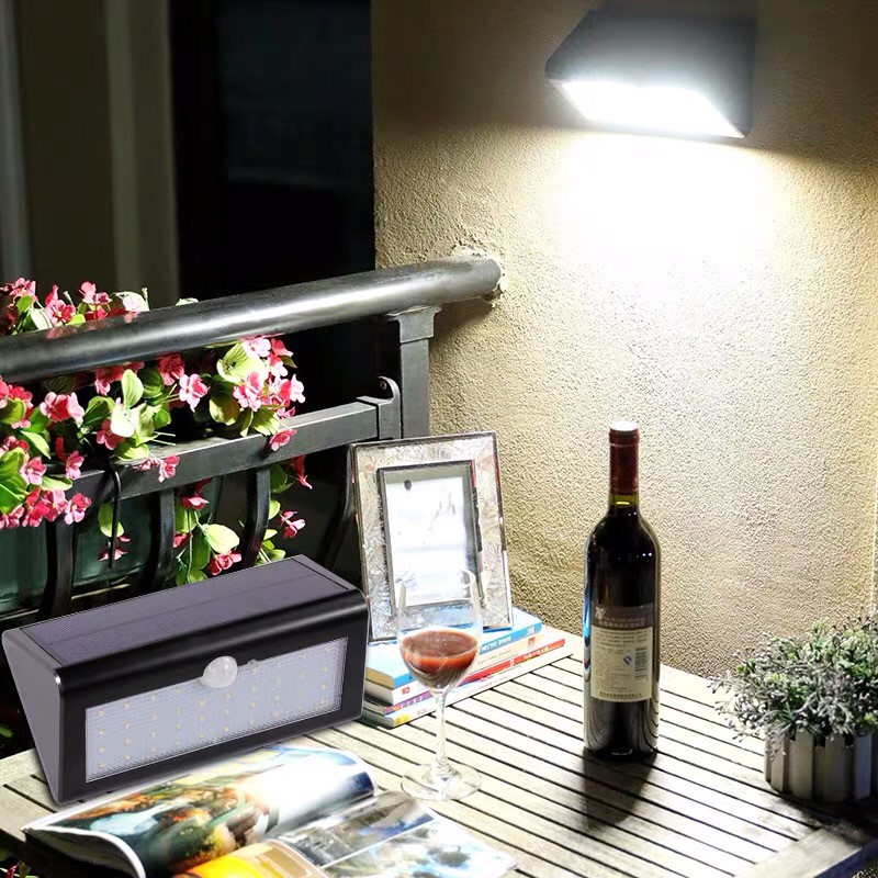 LED Solar Cell WSL-12 motion sensor 5.6W Warmwhite โคมโซล่าเซลล์แอลอีดี ไม่ต้องจ่ายค่าไฟ ติดผนัง กำแพงรั้ว แสงเหลืองวอร์มไวท์ ติดสว่างนานตลอดทั้งคืน ติดตั้งง่าย ไม่ต้องเดินสายไฟ ปลอดภัย สว่างอัตโนมัติเมื่อมีคนเดินผ่าน
