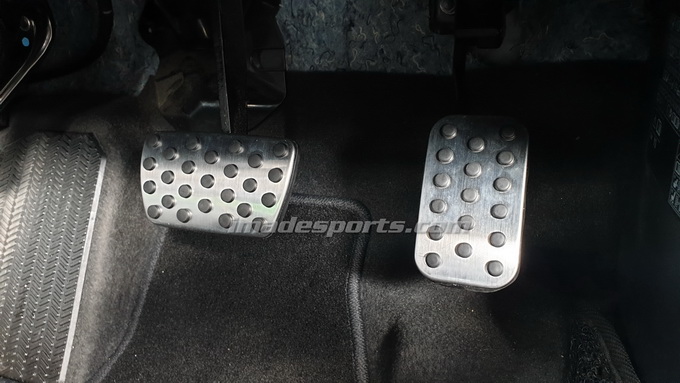 แป้นเบรค คันเร่ง ครัช Auto และ Manual (MDL และMG styles)