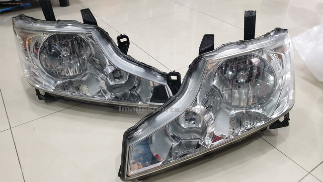 โคมไฟหน้า Honda STEP WGN SPADA