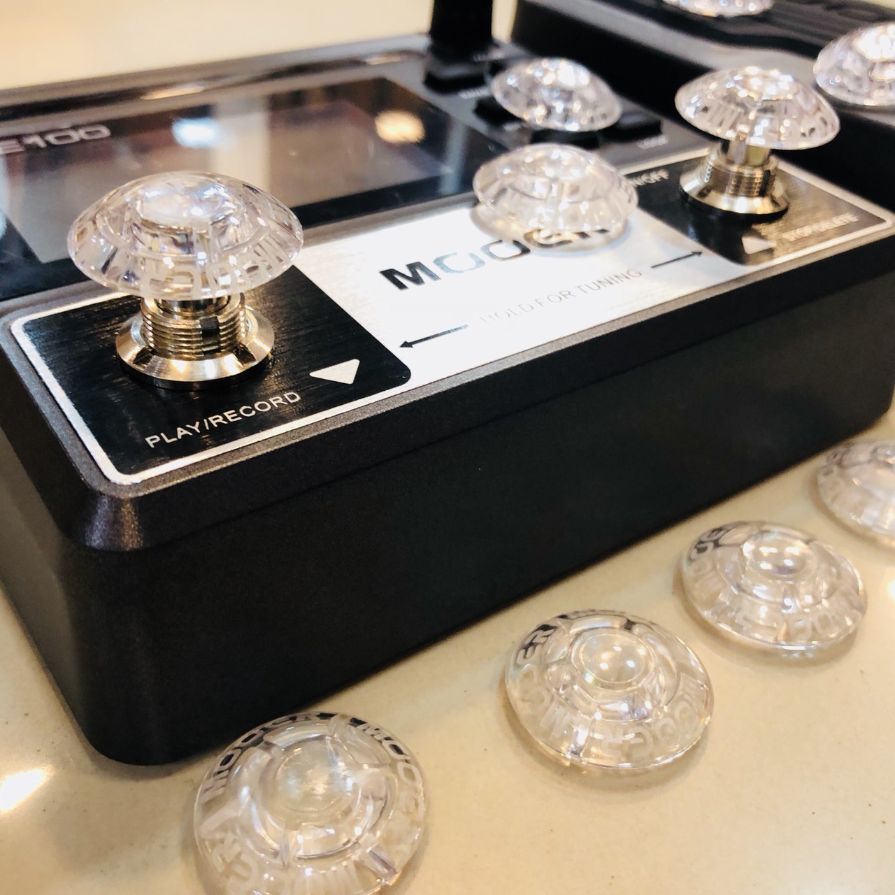 MOOER SHROOMS ปุ่มครอบสวิตช์เอฟเฟ็ค (1ตัว)