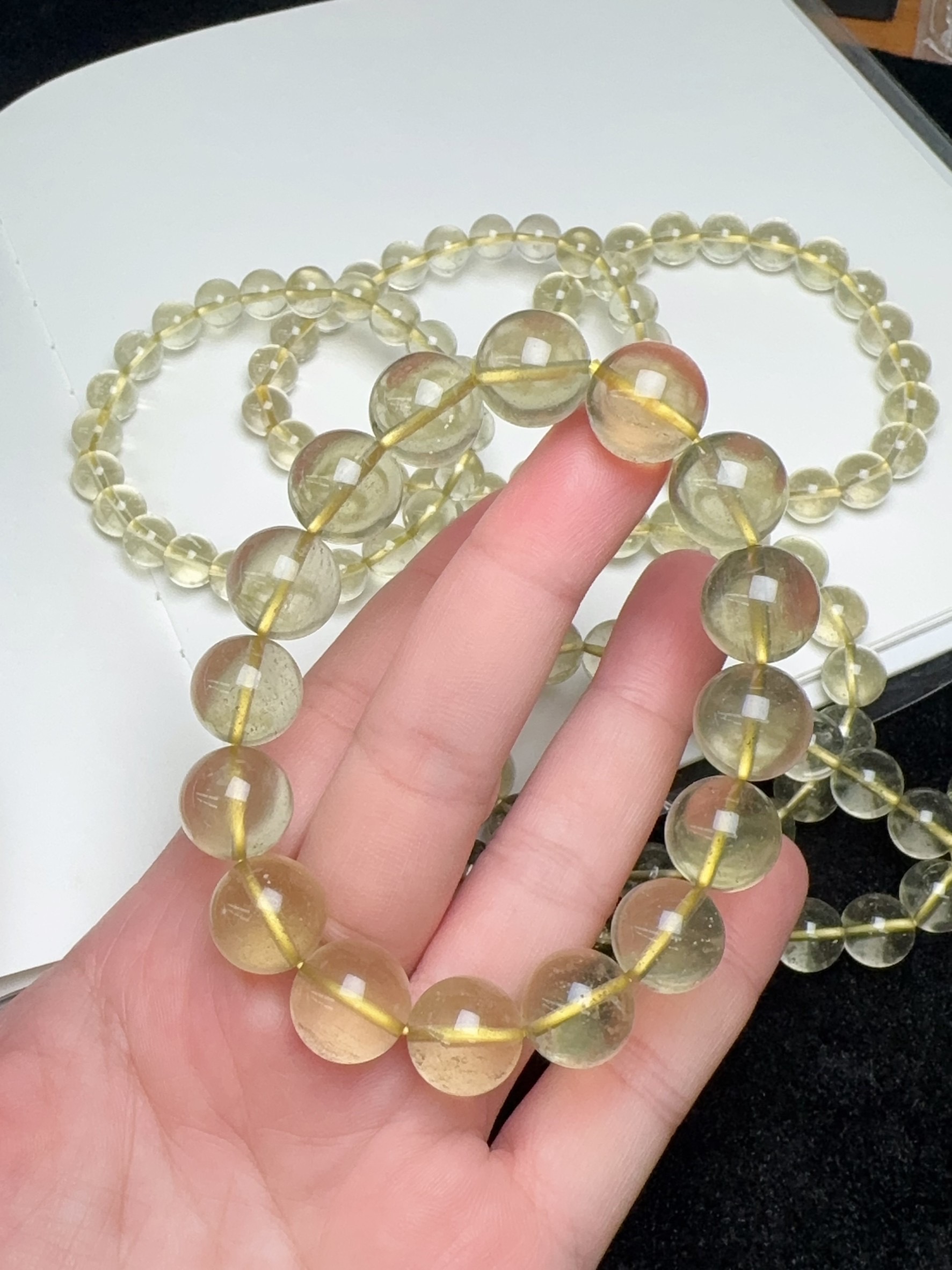 แก้วทะเลทรายลิเบีย Libyan Desert Glass