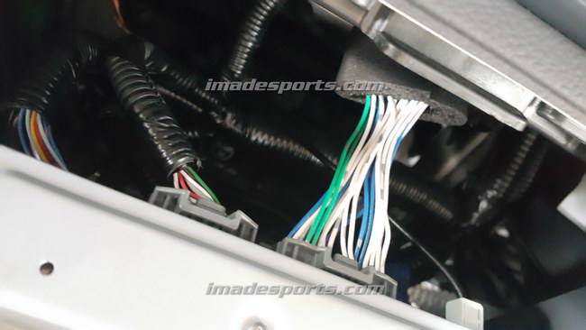 ปลั๊กปลดล็อคหน้าจอ สำหรับรถ Jazz GK