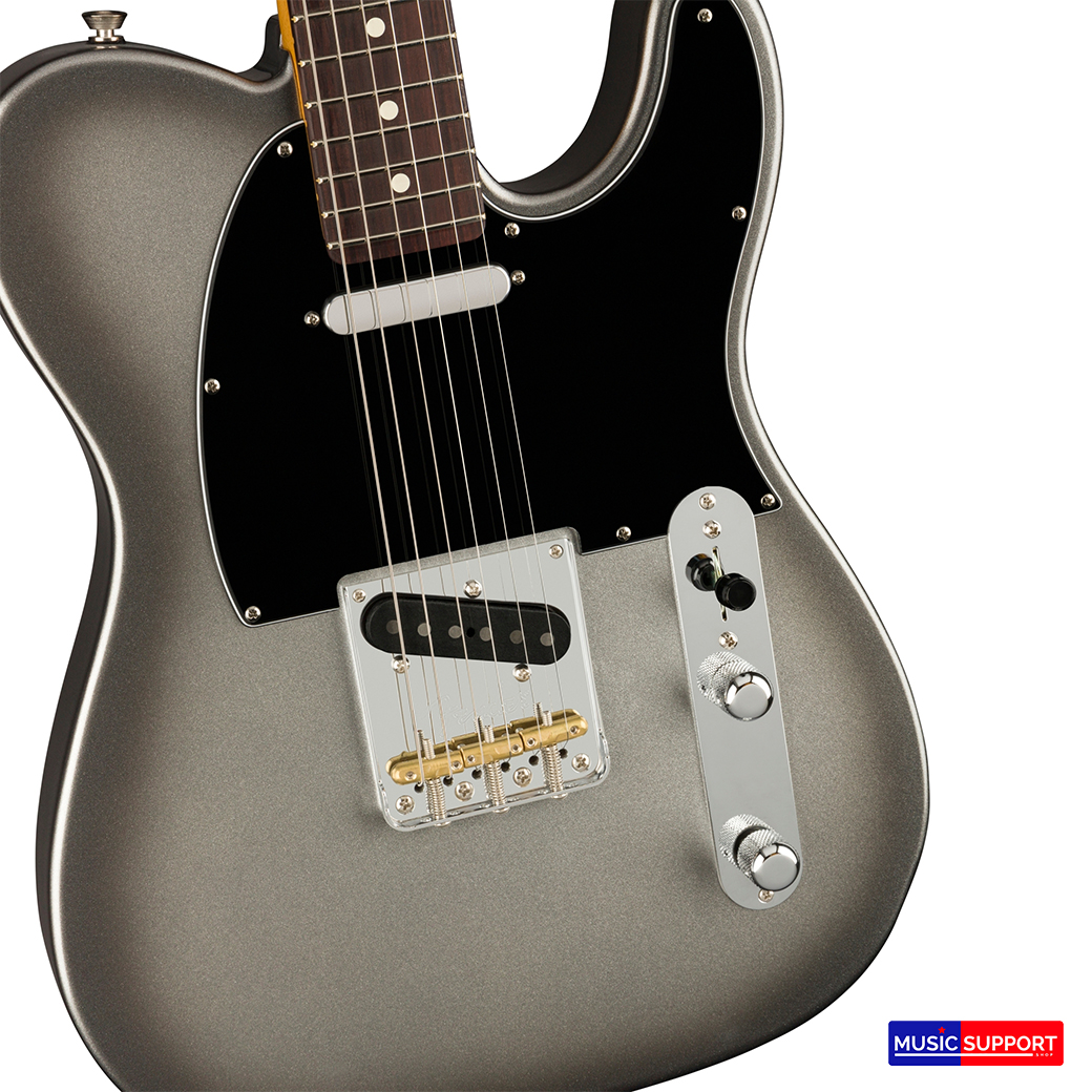กีตาร์ไฟฟ้า Fender American Professional II Telecaster RW