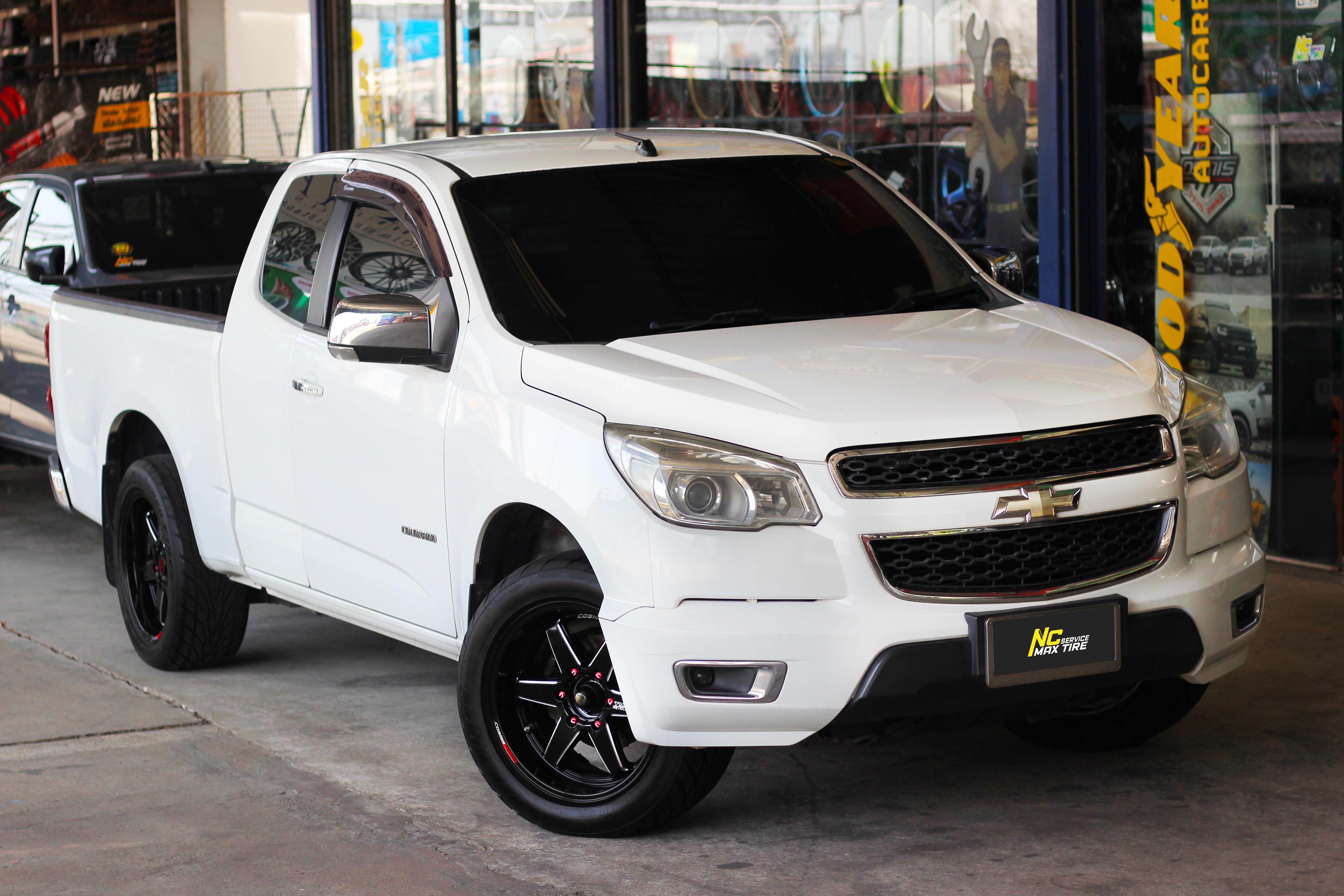 Chevrolet Corolado / ล้อแม็กขอบ18 / Cosmis / Type-R Revolution / 18x8.5 6H139.7 ET22 / ล้อแม็กสีดำเงาทั้งวงCNCข้างก้านCNCมิลลิ่งตัวหนังสือ / Cosmis Racing Gear / สีแดงตัวหนังสือสีขาว (Red Gear) / ล้อแม็กสำหรับรถกระบะ / NCล้อแม็ก / ล้อแม็กสวยๆ