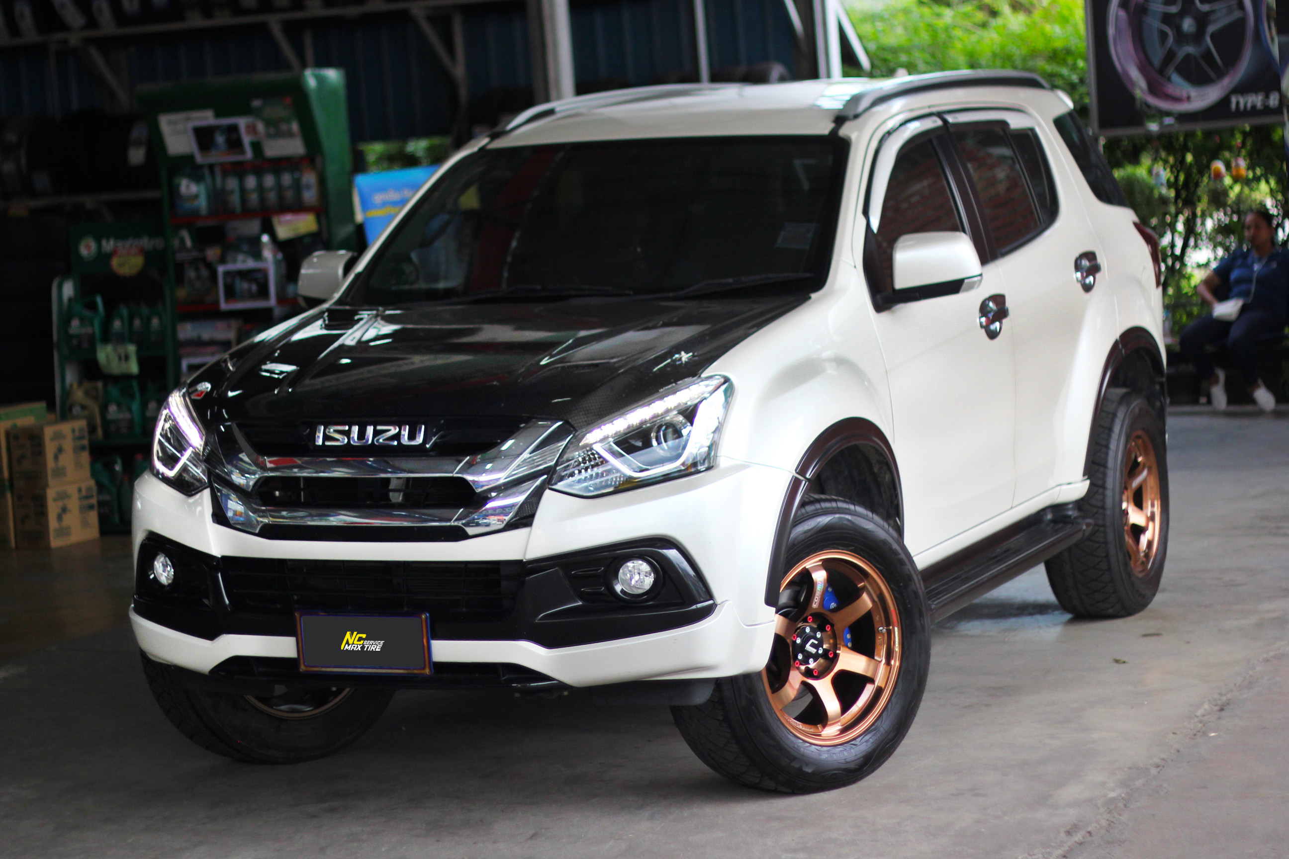 ISUZU MU-X / ล้อแม็กขอบ18 / Cosmis / RG-06S / Copper / Custom Color / 18X9.0 6H139.7 ET0 / SUV / PPV
