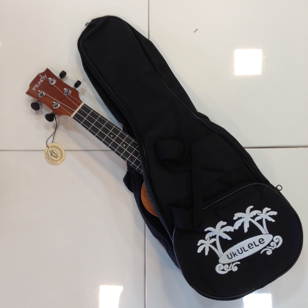 กระเป๋าอุคูเลเล่ Overspeed Ukulele (โซปราโน)