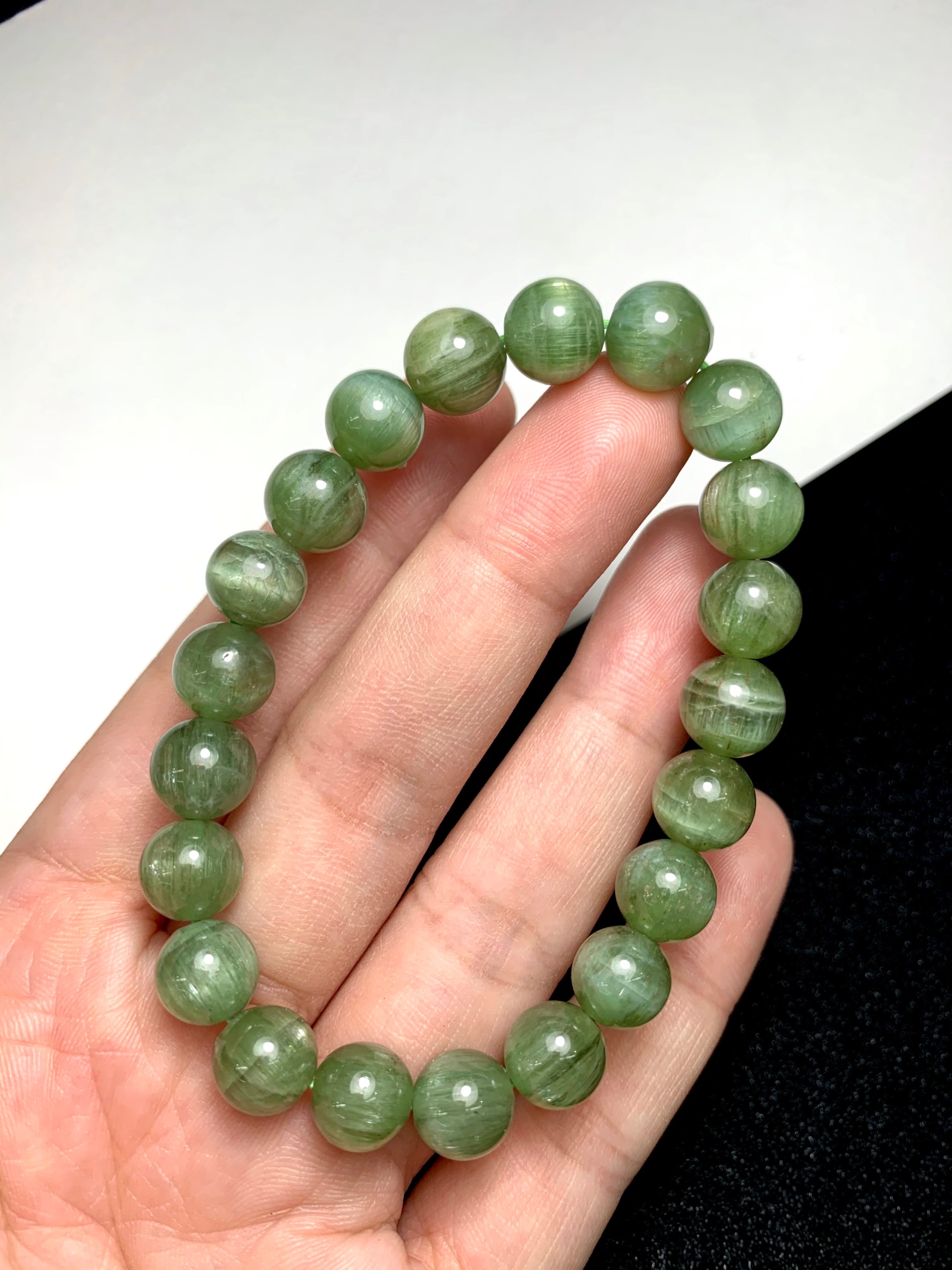 แคทอายกรีนอพาไทต์ Green Apatite งานพรีเมี่ยม AAA++