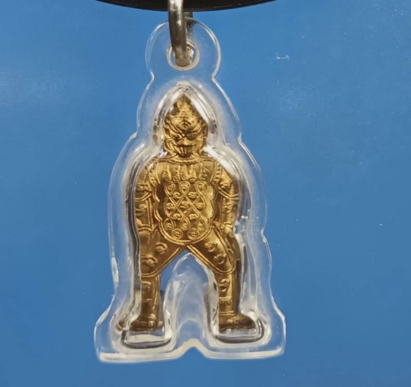 หุ่นพยนต์อาคม หลวงพ่อเมียน วัดบ้านจะเนียง บุรีรัมย์ ท่านสร้างหุ่นพยนต์ได้เข้มขลังมาก