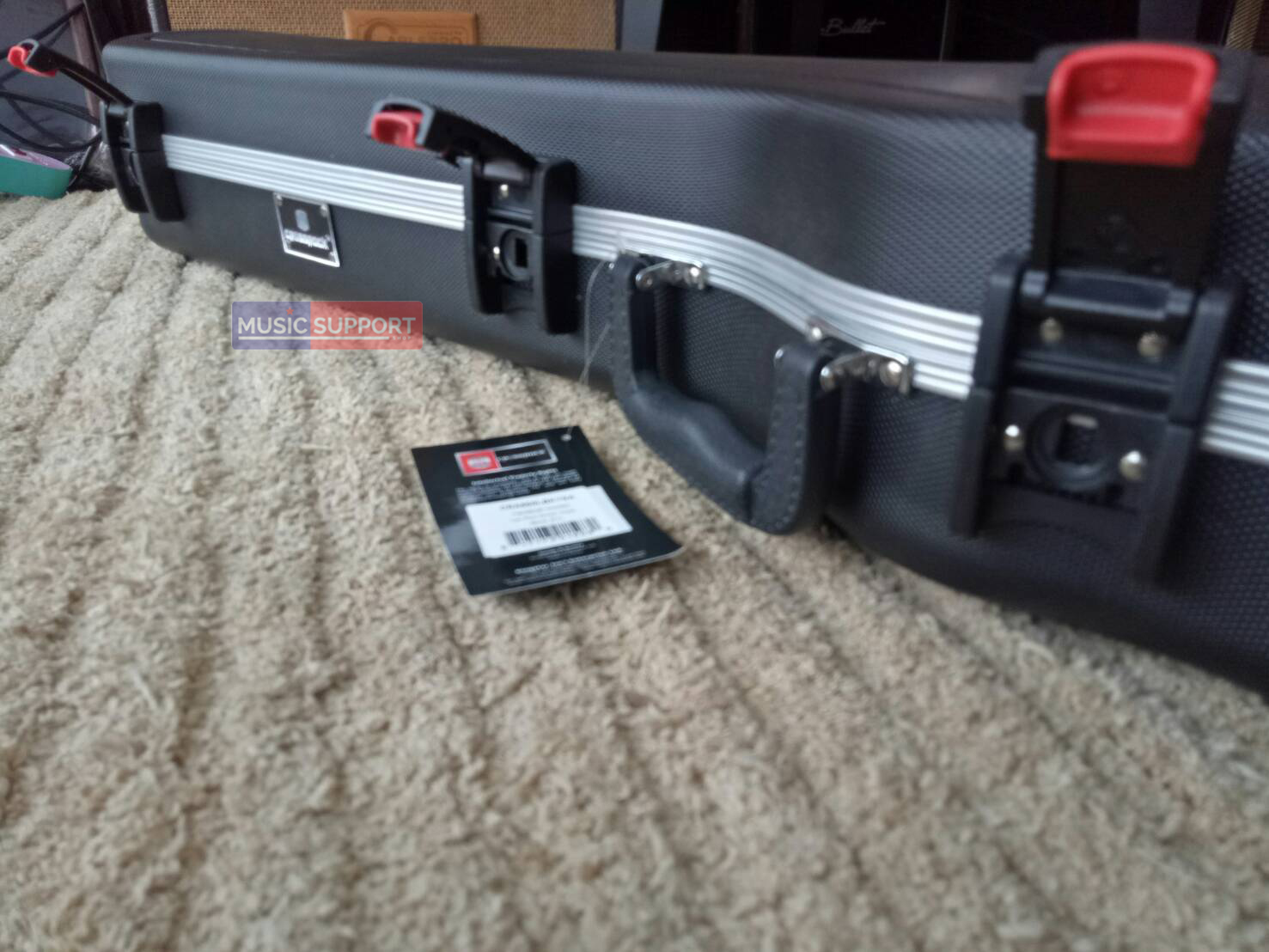 ฮาร์ดเครสกีตาร์ไฟฟ้า CROSSROCK CRA860LBK Les Paul Case with TSA