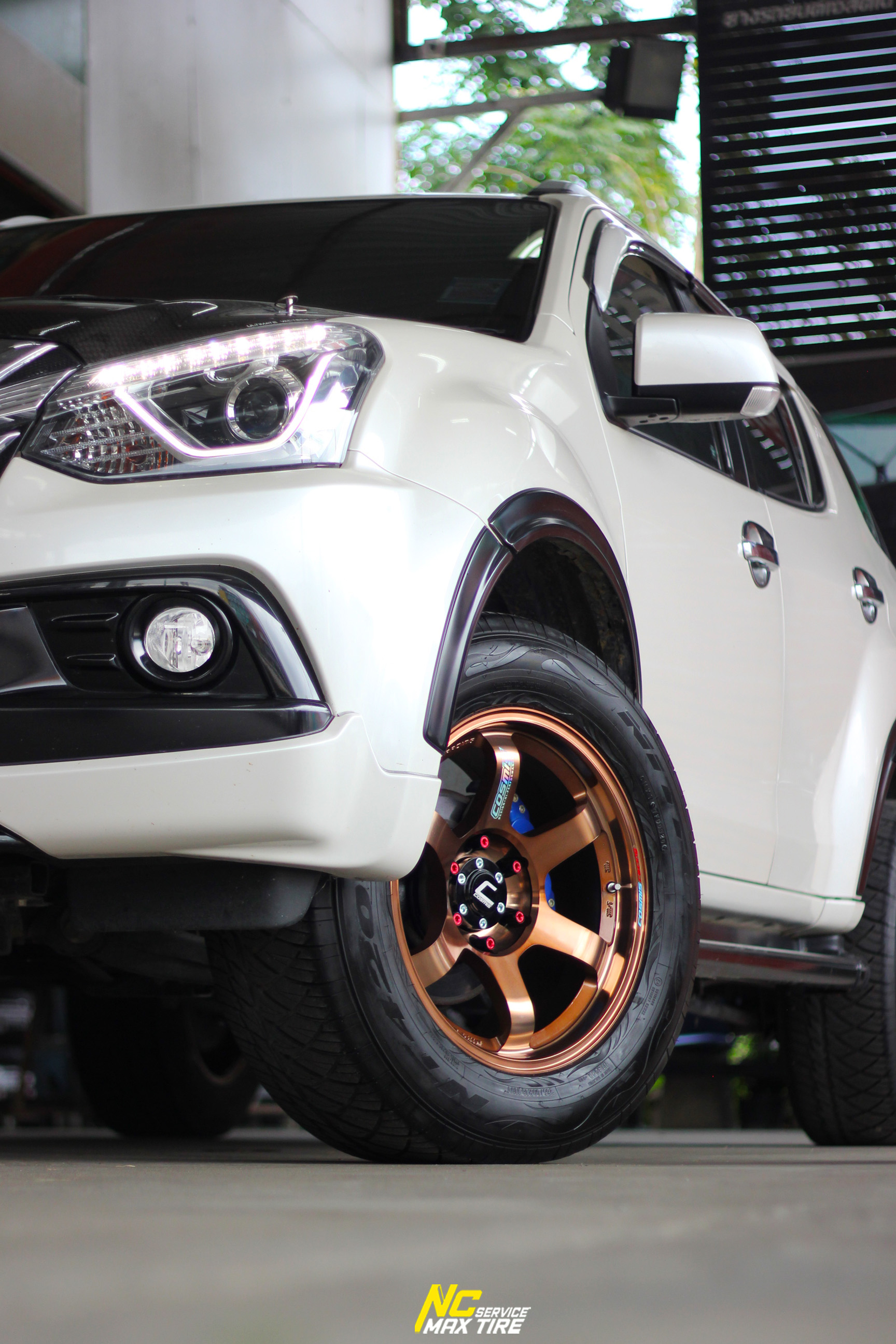 ISUZU MU-X / ล้อแม็กขอบ18 / Cosmis / RG-06S / Copper / Custom Color / 18X9.0 6H139.7 ET0 / SUV / PPV