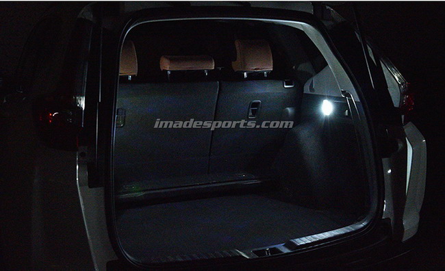 ชุดหลอดไฟขาวห้องสัมภาระหลัง