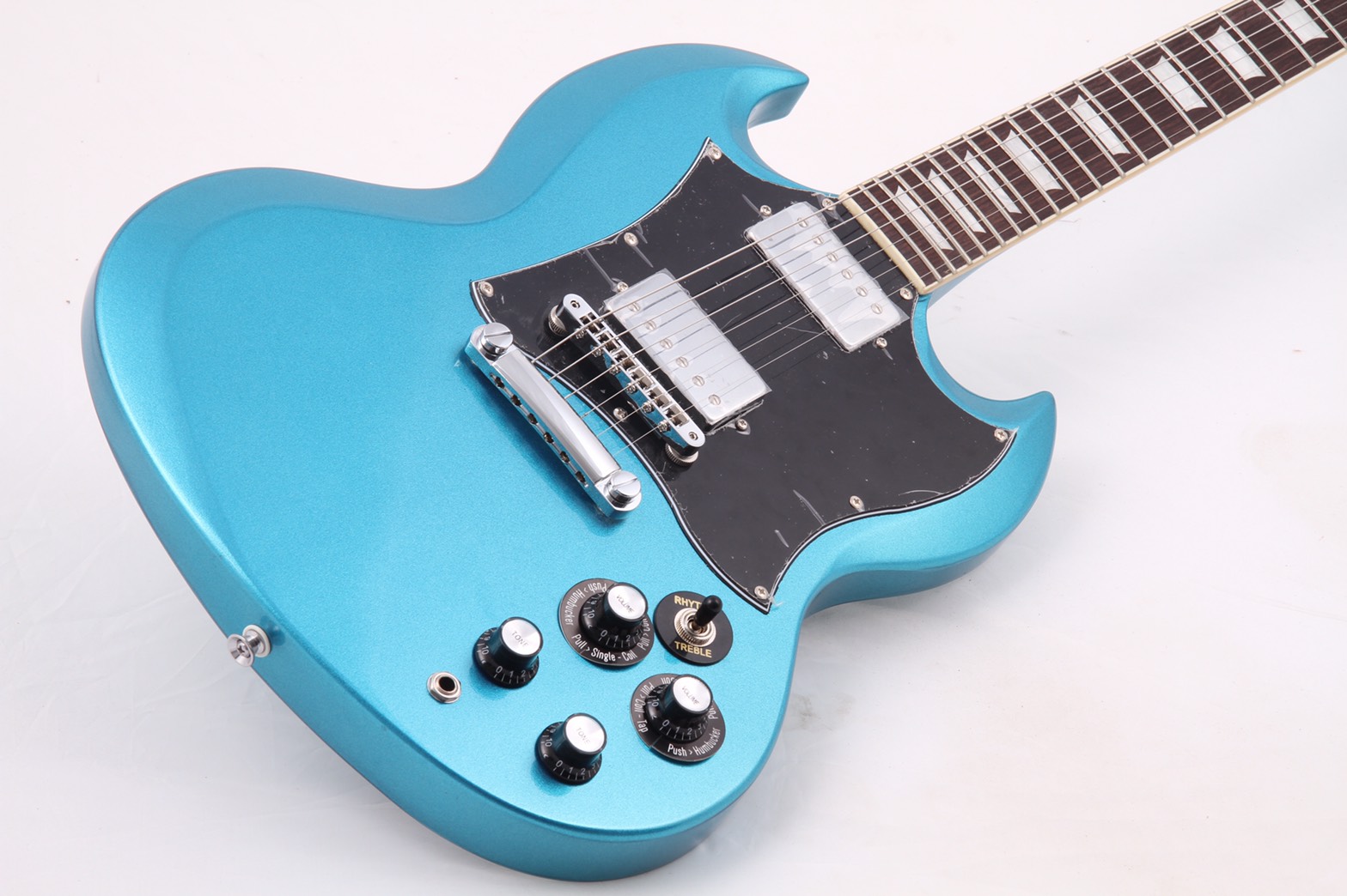 กีตาร์ไฟฟ้า Atlas SG-900 Custom Light Blue