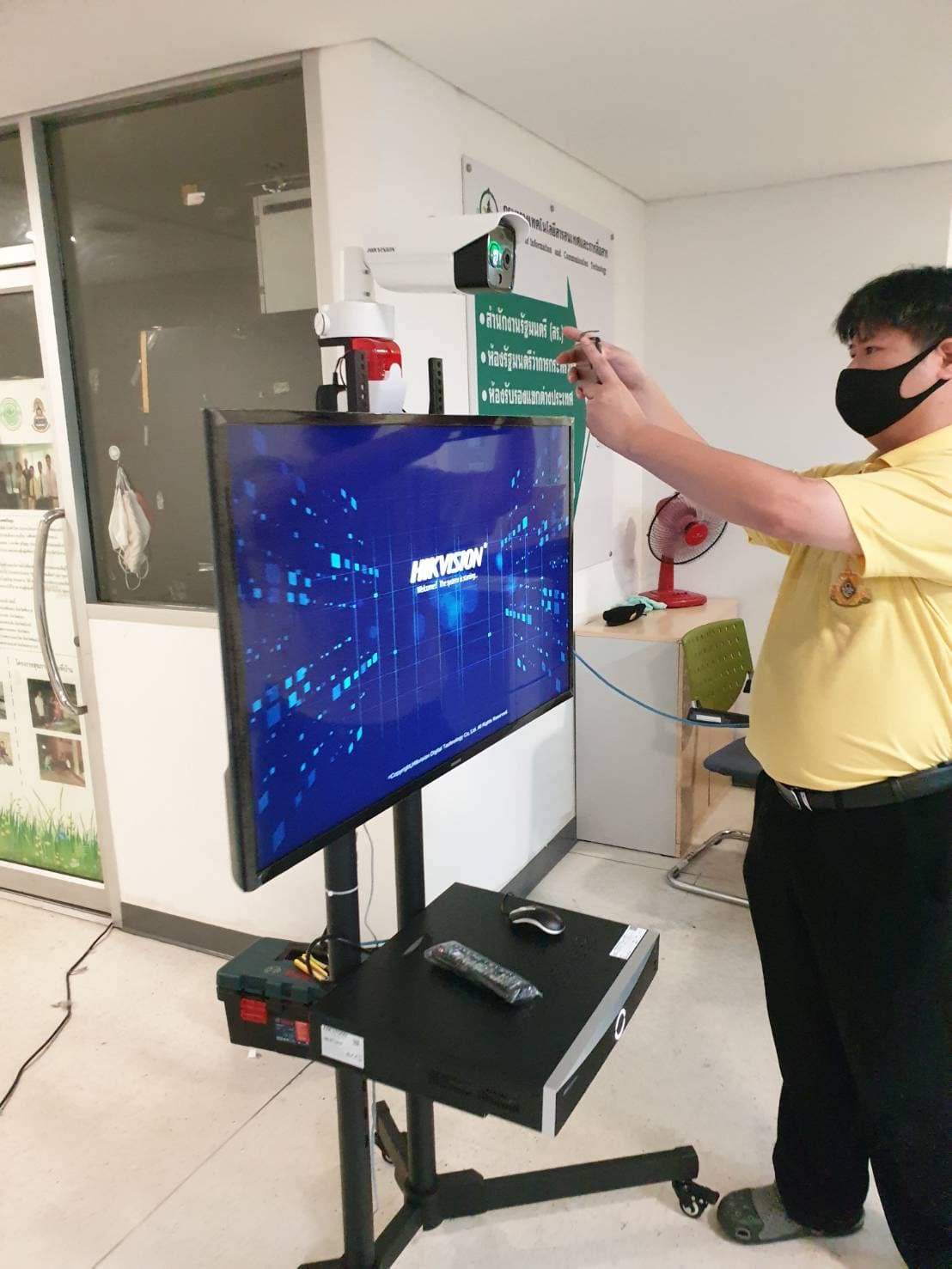 ชุดกล้องตรวจจับความร้อน Hikvision Thermal Camera โซลูชั่นตรวจวัดอุณหภูมิร่างกาย รองรับการตรวจจับใบหน้าด้วยระบบ AI กล้องตรวจวัดอุณหภูมิ