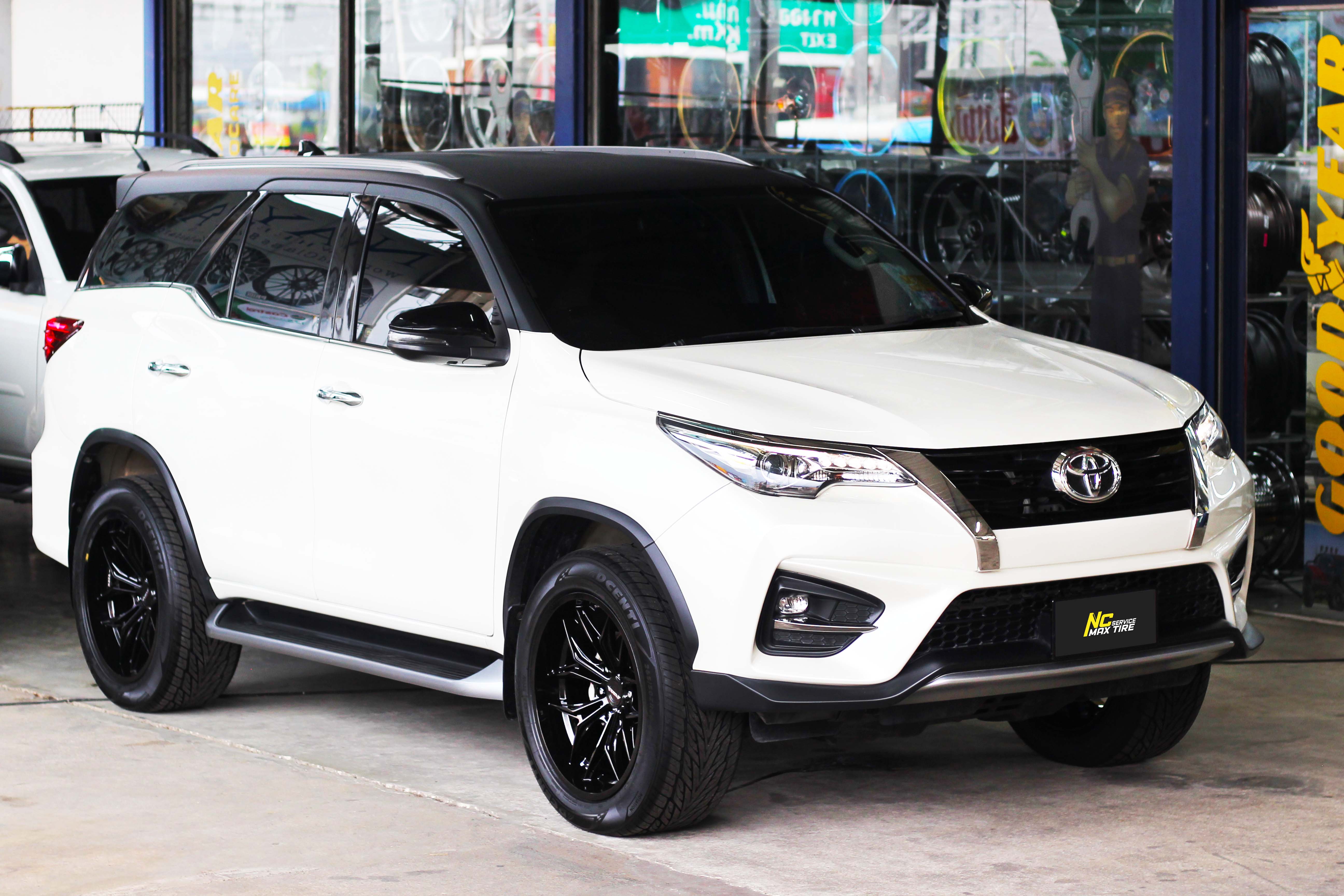 NCรีวิว.EP685 TOYOTA FORTUNER TRD NAYA Wheels : ALPHA-T63 20x9.5 6H139.7 ET0 ล้อแม็กสีดำเงาทั้งวง NCล้อแม็ก