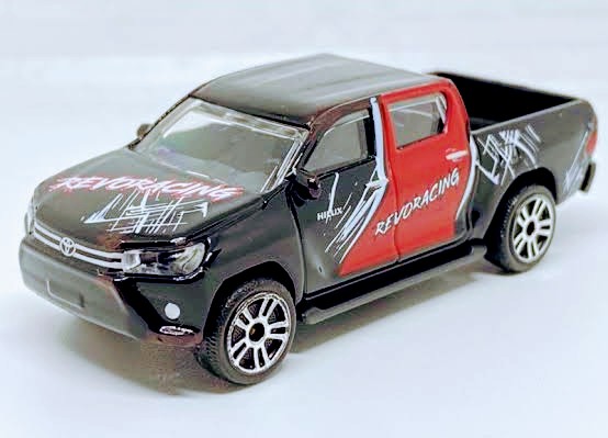 Majorette โมเดลรถกระบะ Toyota Revo อัตราส่วน 1 : 64 สีดำ