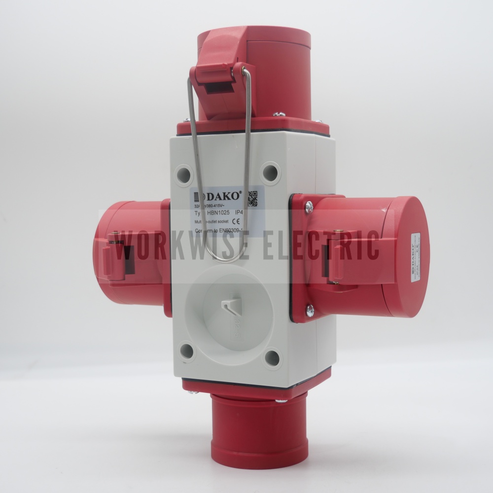 "DAKO PLUG" HBN 1025 ปลั๊กแยกสามทาง 5ขา 3P+N+E 32A IP44