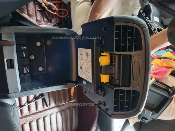 เครื่องกรองอากาศแบบฝาพักแขน PM 2.5 Accord G9 2013-2017