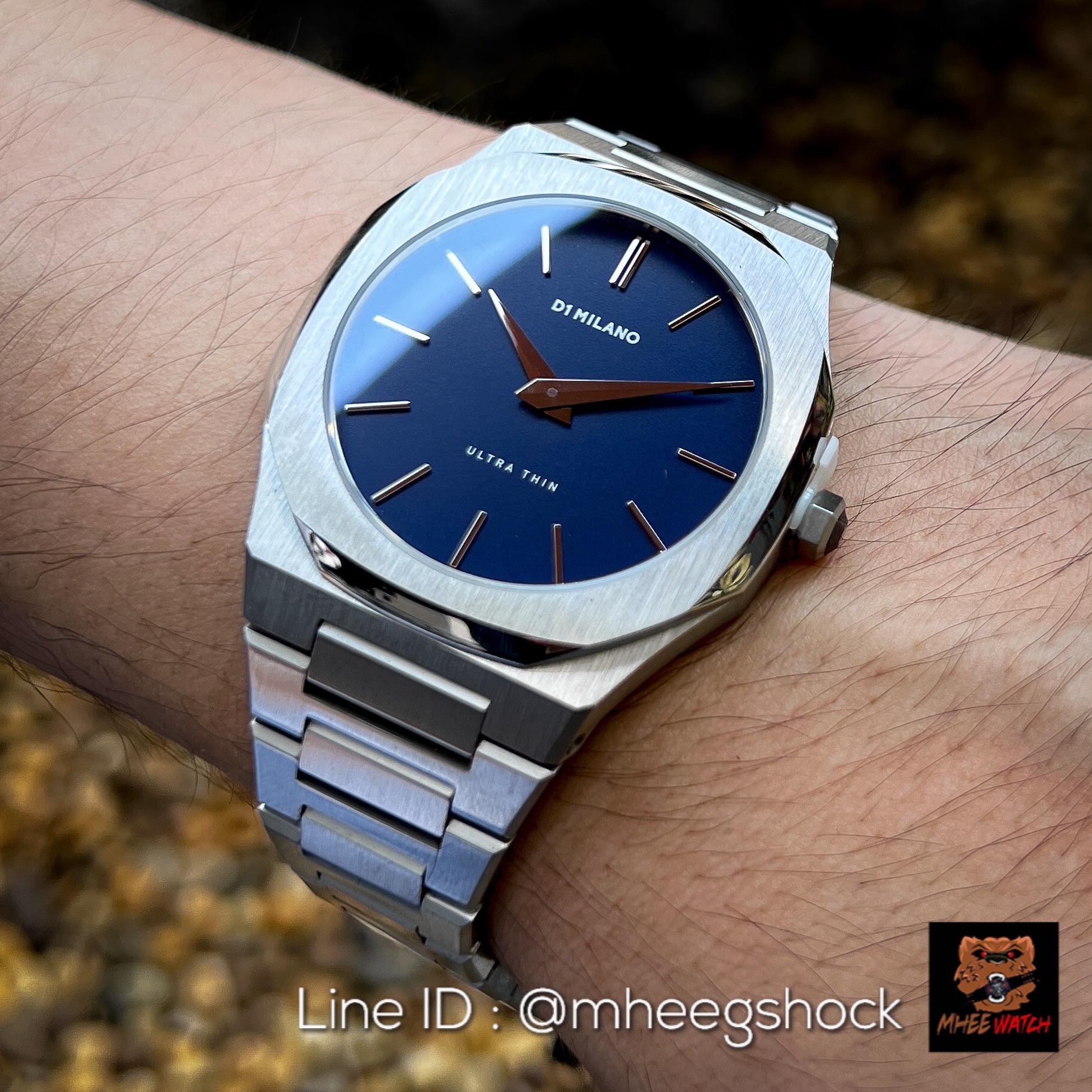 D1 milano Ultra Thin Silver Blue Color Luxury Watchหน้าปัดบางเฉียบ Rare item