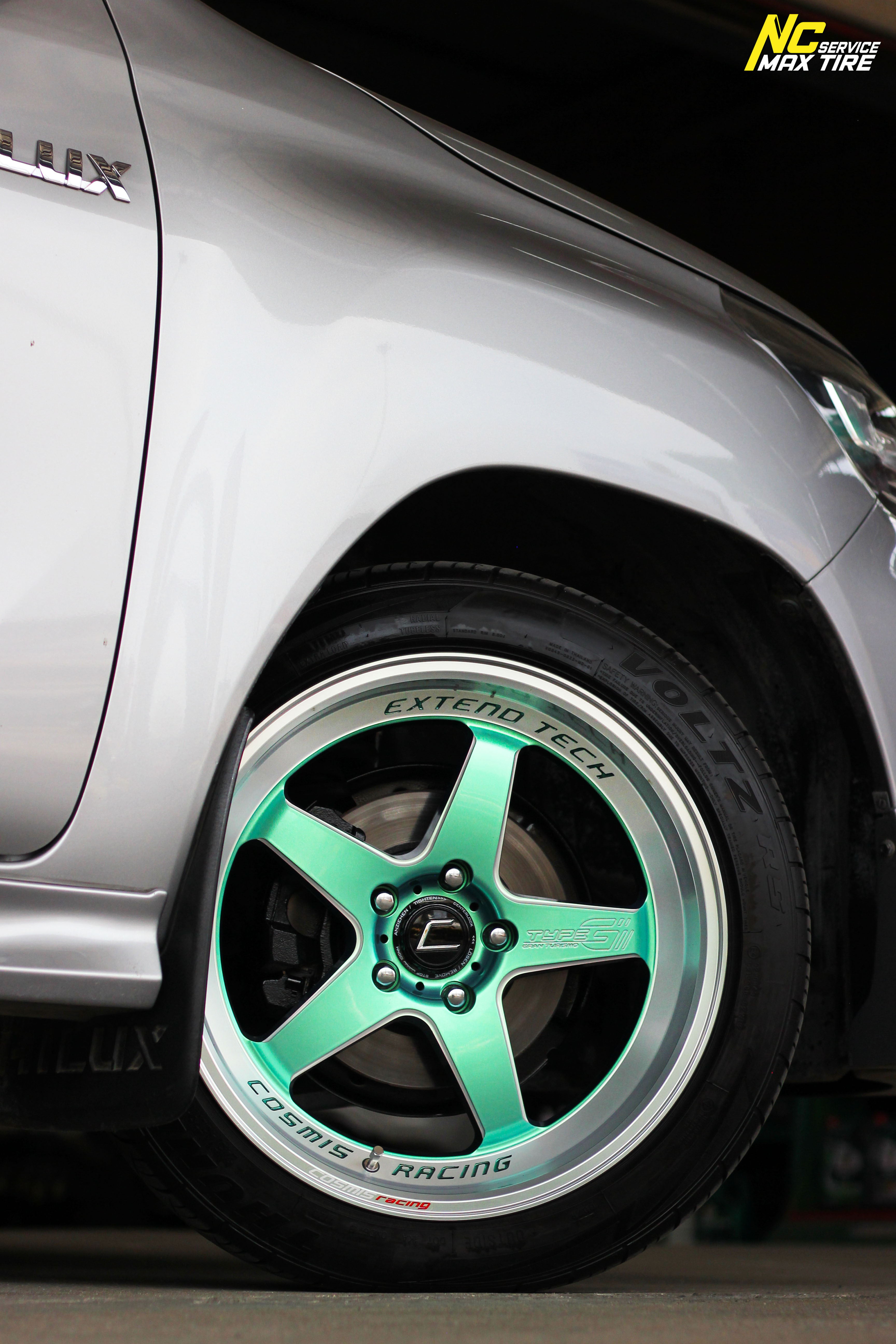 Toyota Revo / Z-Edition / ล้อแม็กขอบ18 / Cosmis / Type-G GrandTurismo / 18x9.5/10.5 6H139.7 ET12/8 / ล้อแม็กสีเขียว+ขอบเงา+CNCข้างก้าน+ตัวหนังสือ / ล้อแม็กสีพิเศษ / Custom Color / ล้อแม็กสวยๆ / NC