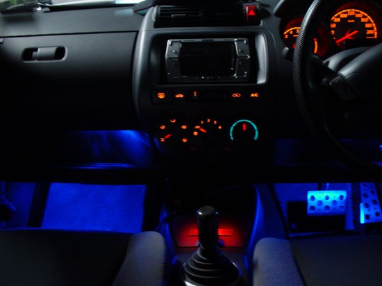 ไฟ LED ใต้คอนโซล (iluminated Foot-light)