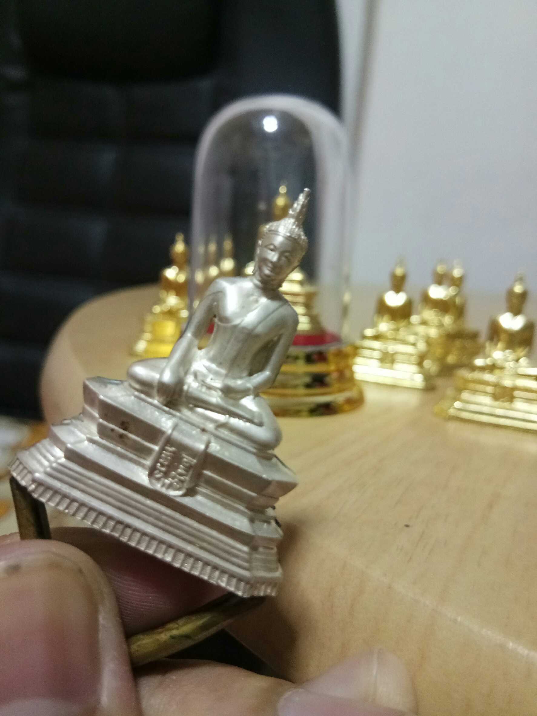 ผลงานหล่อลอยองค์ทองเหลือง-วัดเลียบ-พระตั้งหน้ารถ