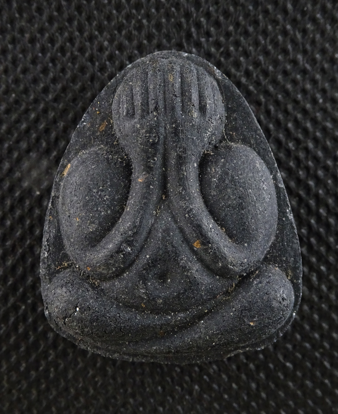 พระปิดตาพิมพ์ใหญ่ วัดบางหญ้าแพรก หลังยั้นต์ ปี 2526