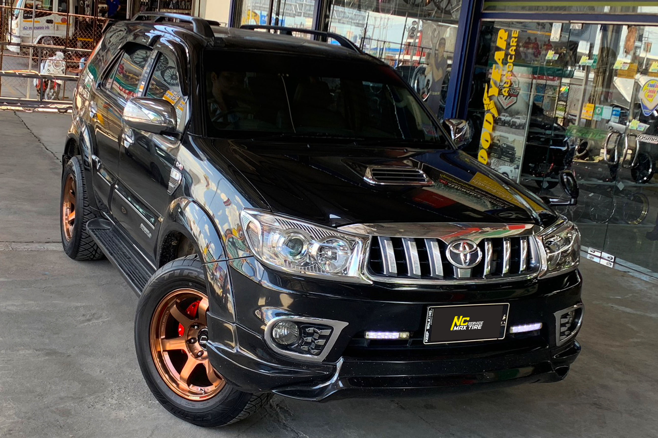 Toyota Fortuner / Cosmis / RG-06S / ล้อแม็กสีคอปเปอร์ / Custom Color / 18x9.0 6H139.7 ET0 / T1RS / 265/60R18