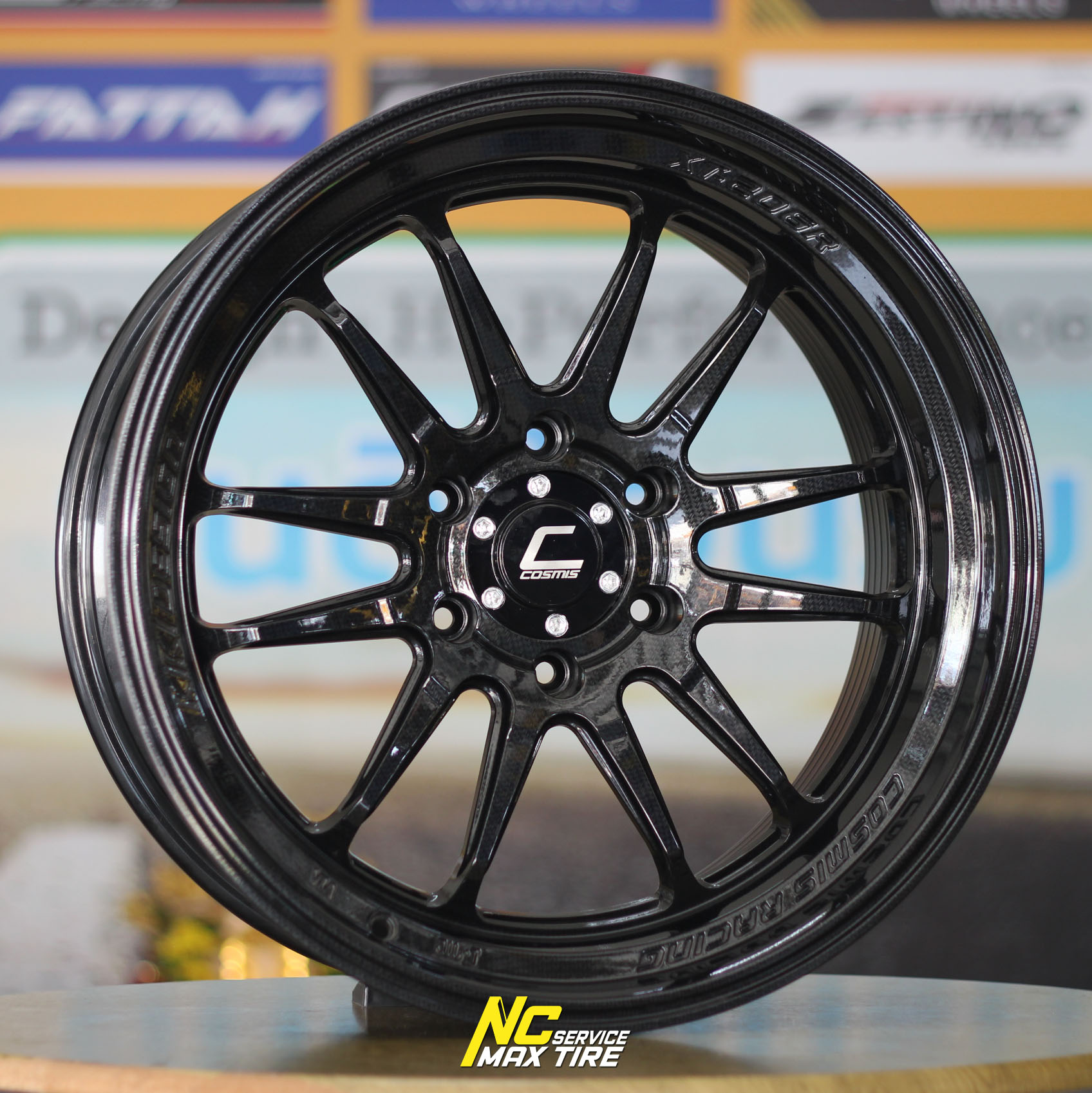 ล้อแม็กขอบ20 / Cosmis / XT-206R / ล้อแม็กเคลือบคาร์บอนเคฟล่าแบบเงา / 20x9.5 6H139.7 ET+12