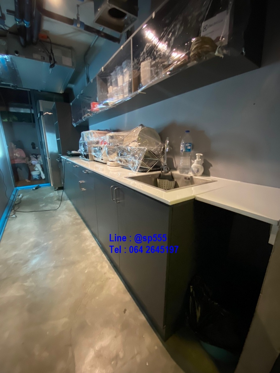 ชุดครัว เคาเตอร์ครัว (ร้านวันเติร์ด คลับ แอนด์ คาเฟ่)