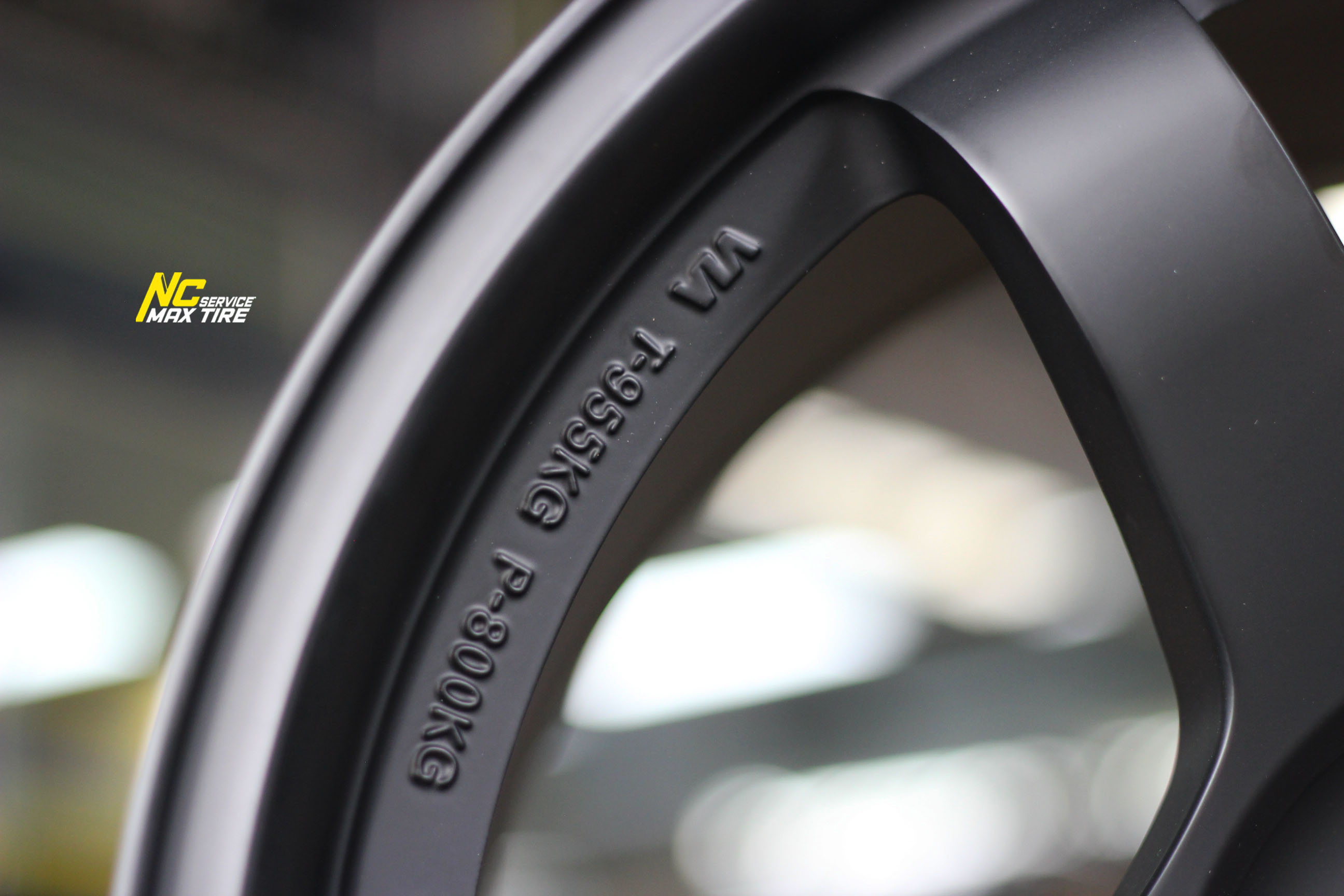 ล้อแม็กขอบ18 / Cosmis / RG-06S / ก้านยก / ออฟ15 / 18x9.0 6H139.7 ET15