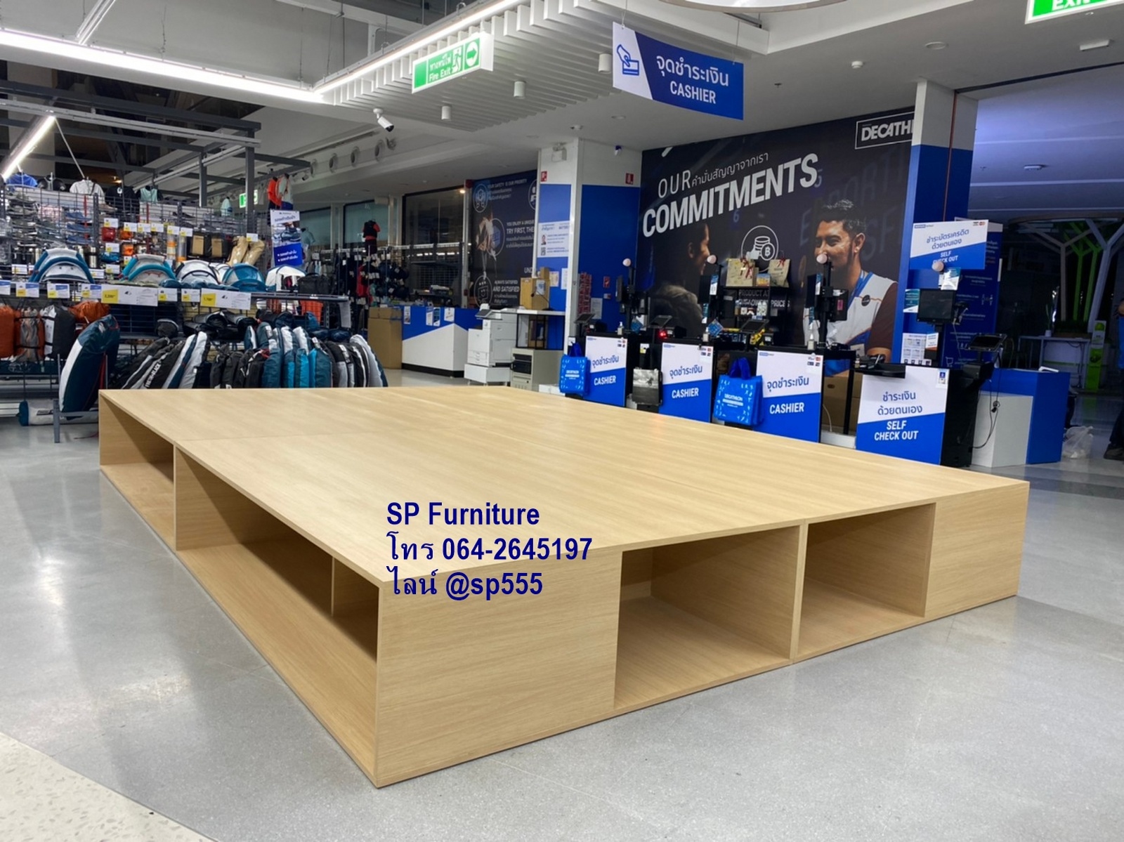 ชั้นโชว์สินค้า (Decathlon สาขา โคราช)