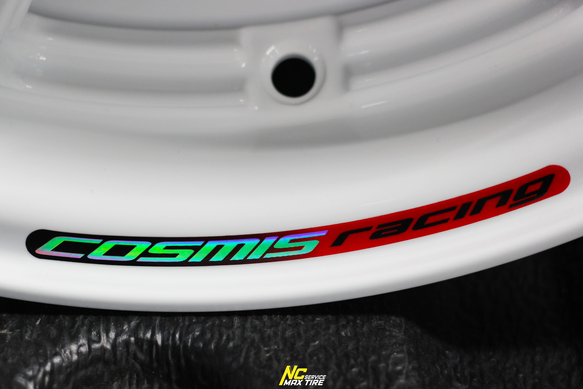 ล้อแม็กขอบ15 / Cosmis / Type-R Revolution / 15x7.0 4H100 ET35 / ล้อแม็กสีขาวทั้งวง+เพลท / ล้อแม็กสี Custom Color / ล้อแม็กสำหรับรถเก๋ง / ล้อแม็กสวยๆ / NC