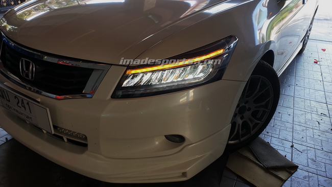 โคมไฟหน้า Projector G8 (RS Type)