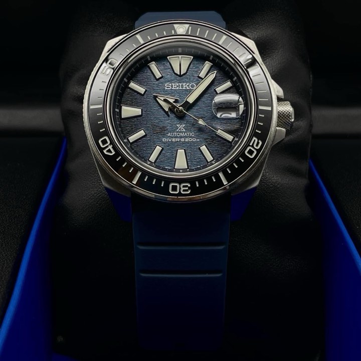 SEIKO Prospex King Samurai Save The Ocean Dark Manta Ray Special Edition รุ่น SRPF79K1 น่าเก็บมากๆ