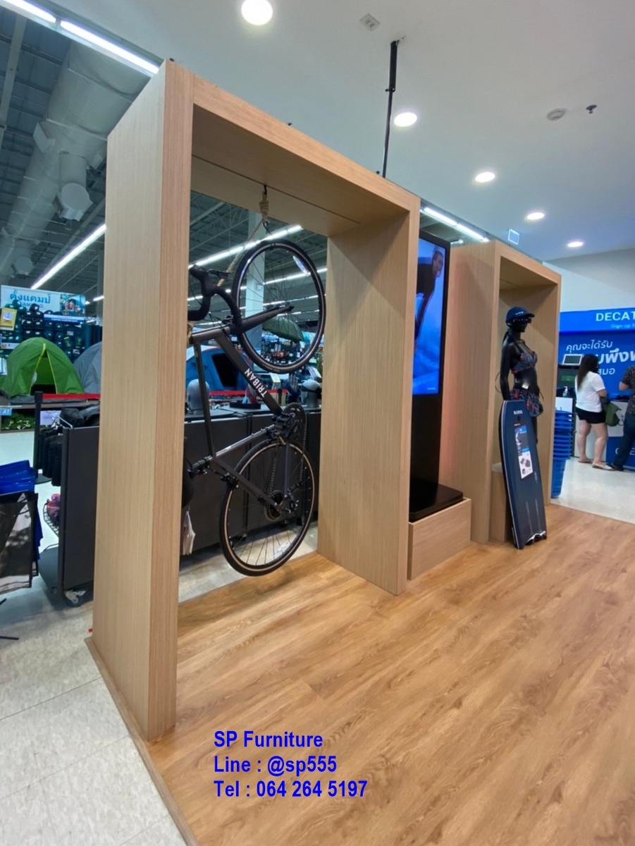 ชั้นวางสินค้า แท่นโชว์สินค้า Box diplay (Decathlon)