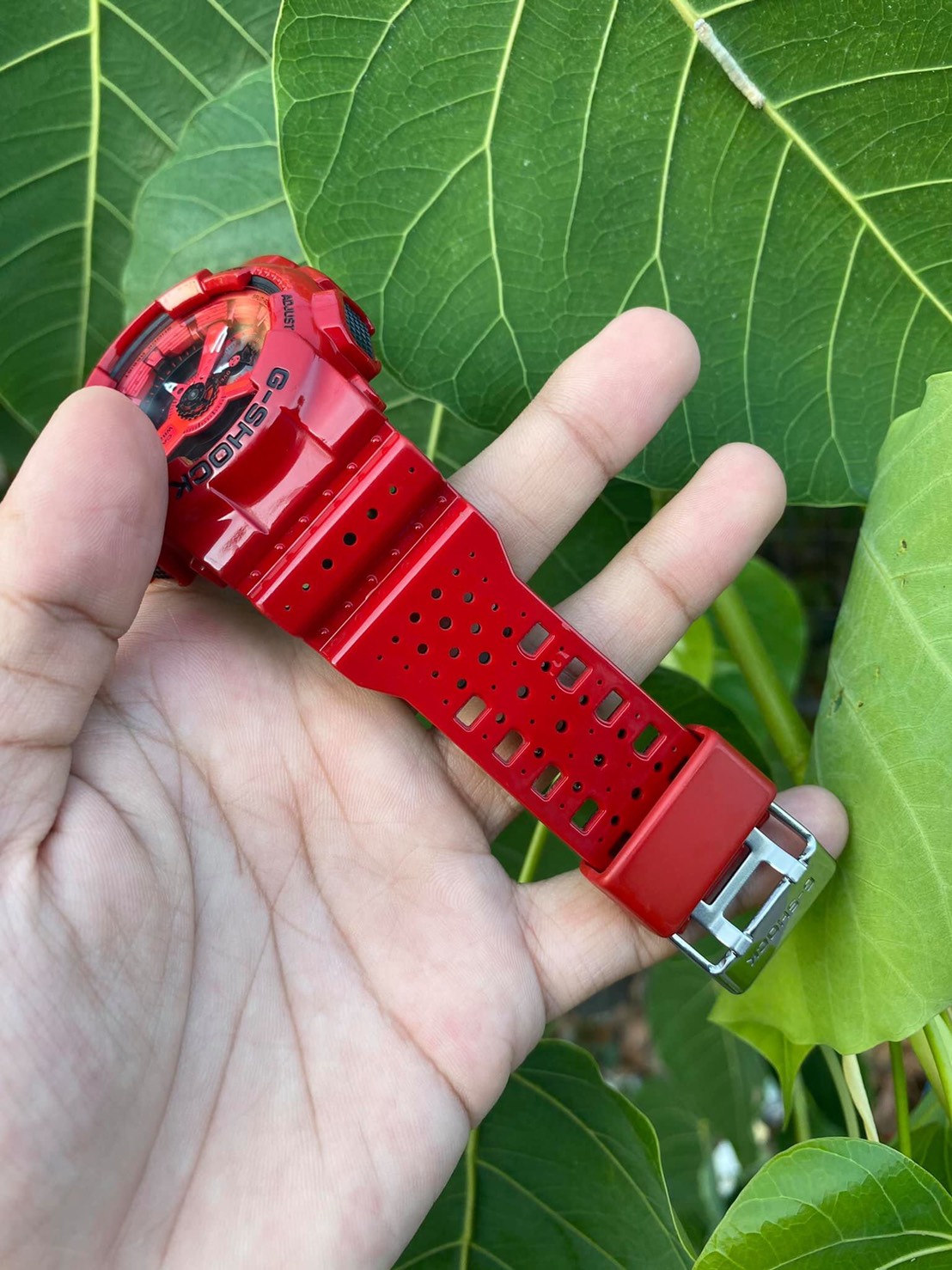 Ga-110LP-4A แดงฉ่ำ