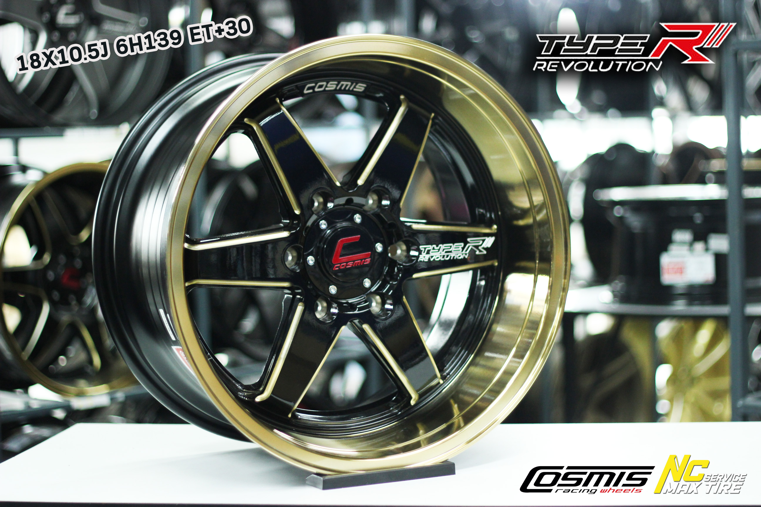 ล้อแม็กขอบ18 ชุดพิเศษทำเป็น 10.5 นิ้ว ทั้ง 4 วง / Cosmis Type-R Revolution / 18x10.5 6H139.7 ET30 / สีดำของทอง