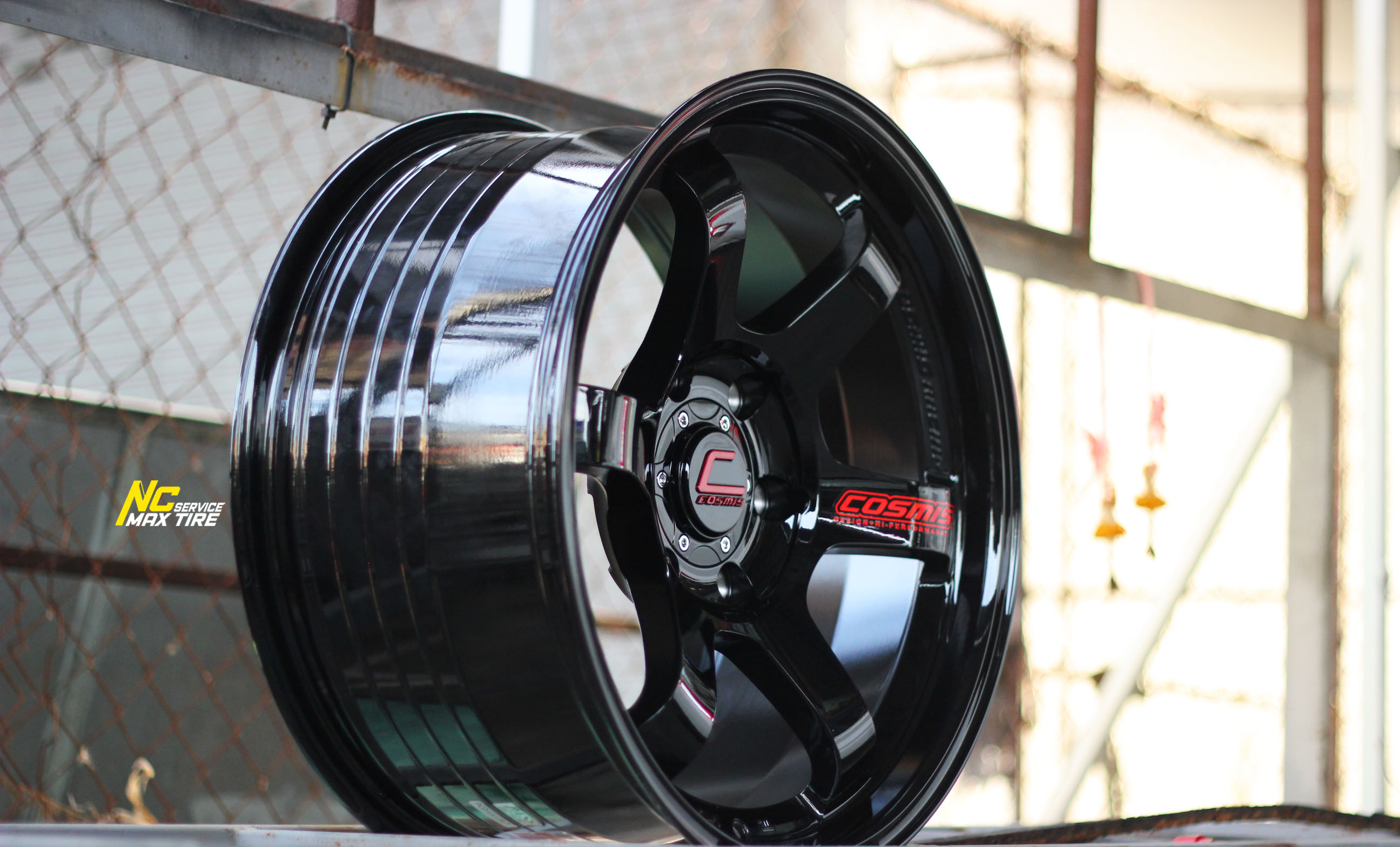 ล้อแม็กขอบ18 / Cosmis / RG-06S / ล้อมีสีดำเงา / 18x9.0 6H139.7 ET15