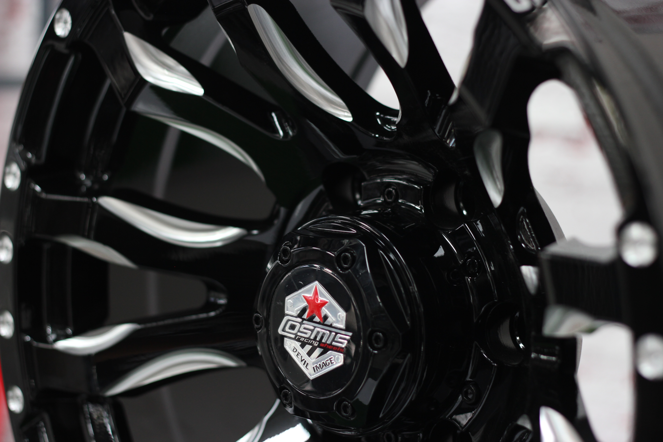 ล้อแม็กขอบ16 ออฟโรด COSMIS DUB-12 สีดำ cncข้างก้าน (ราคา4วง)