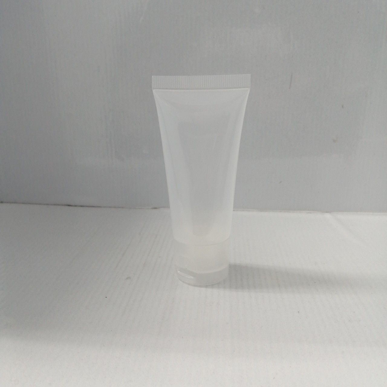 หลอดบีบ ขนาด30ml สูง10cm รุ่นfrt-001 สีขุ่นใส หลอดใส่เจลล้างมือแอลกอออล์ ขนาดพกพา มีของพร้อมส่ง